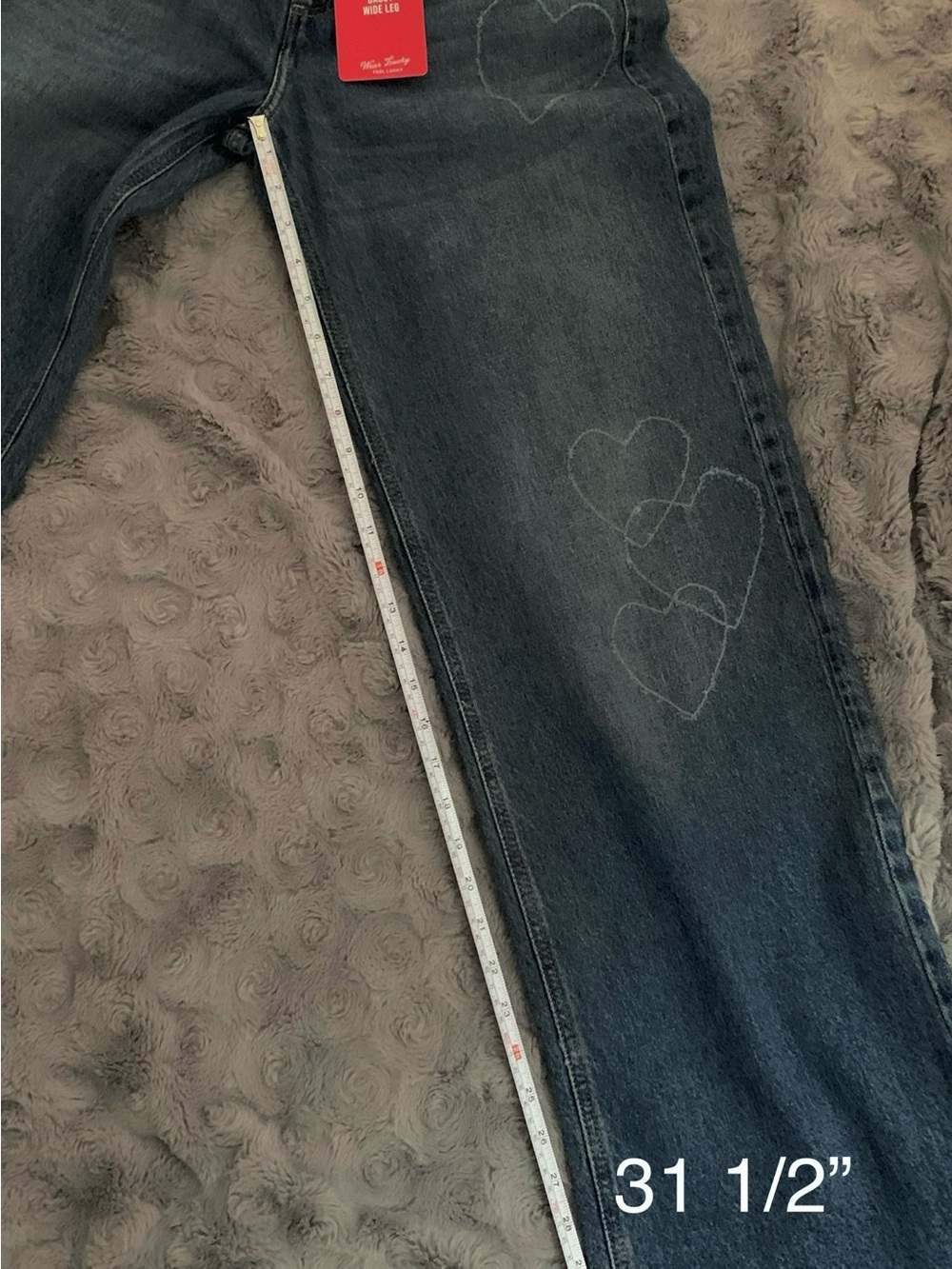 Lucky Brand Baggy Wide Leg Jeans with Laser Heart Motif β’ Size: 4/27 R β’ NWT - Picture 15 of 16